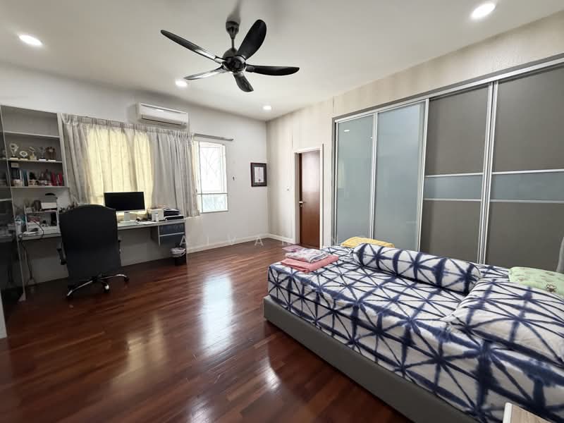 Rumah Teres 3-Tingkat untuk Dijual di Taman Taming Indah 2 (Bandar Sungai Long) - Aivan Ng - Bedroom - PropertyGuru.com.my