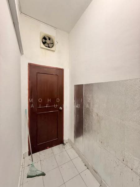 2-storey Terraced House for Sale in Taman Pinggiran Usj (Subang Jaya) - Mohd Aizat Saiful Bahri - Interior - PropertyGuru.com.my