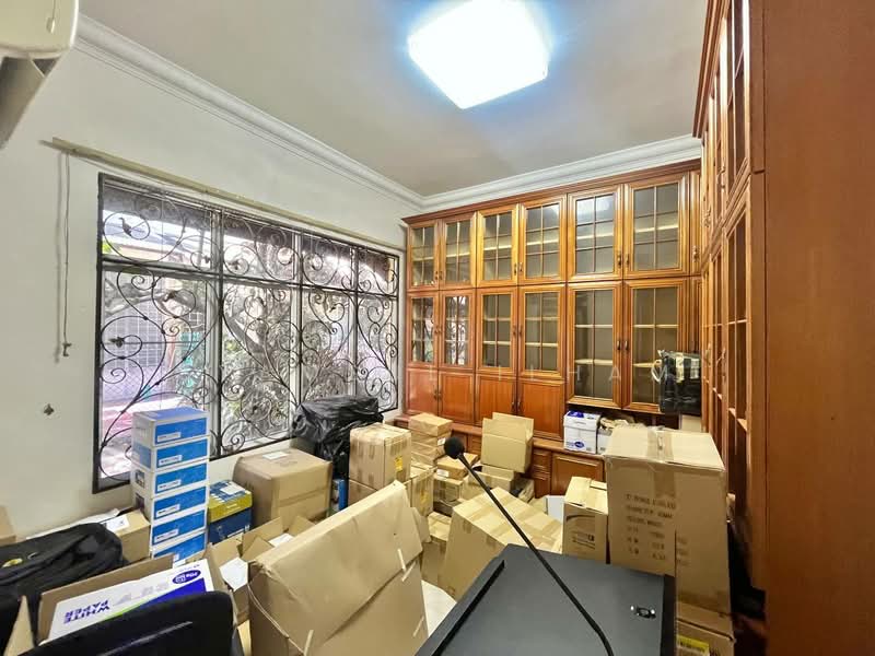 Semi-Detached House for Sale in Bandar Sri Damansara (Selangor) - Syamsul Ilham - PropertyGuru.com.my