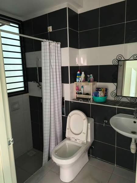Kediaman Servis untuk Dijual di The Sky Executive Suites - Ivy Low - Bathroom - PropertyGuru.com.my