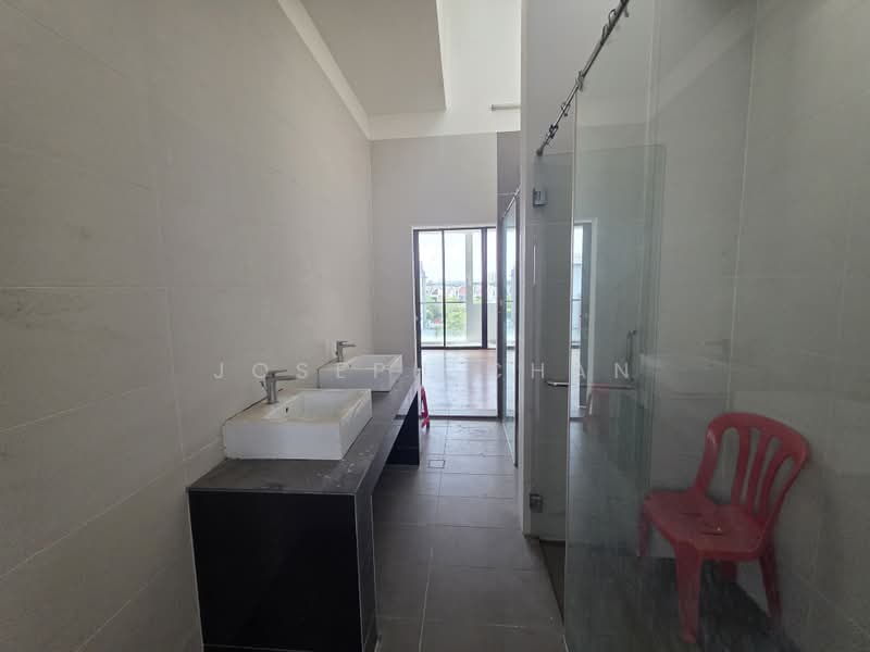 Rumah Teres 3-Tingkat untuk Dijual di Setia Utama (Setia Alam) - Joseph Chan - Bathroom - PropertyGuru.com.my