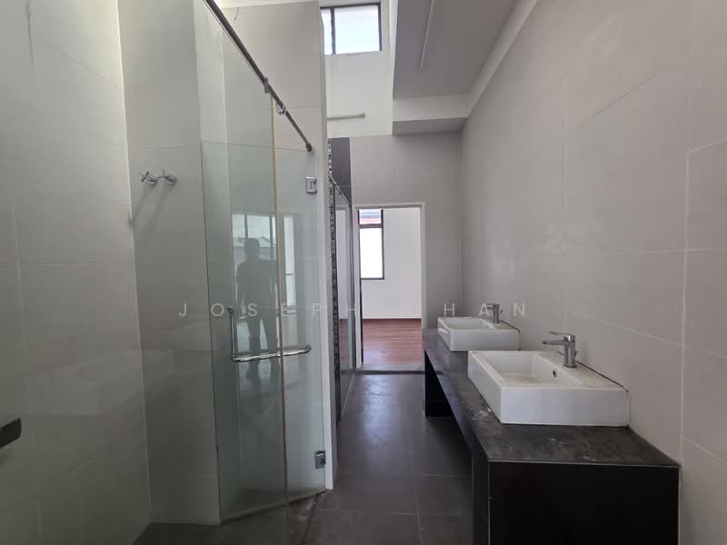 Rumah Teres 3-Tingkat untuk Dijual di Setia Utama (Setia Alam) - Joseph Chan - Bathroom - PropertyGuru.com.my