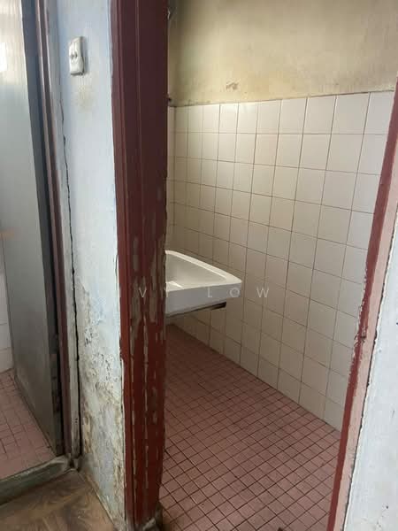 Rumah Flat untuk Dijual di Flat Tasek 64 - Ivy Low - Bathroom - PropertyGuru.com.my