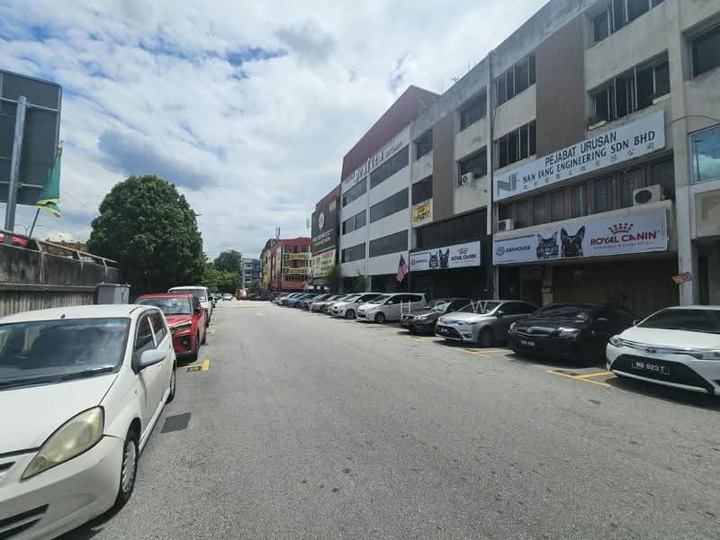 Kedai untuk Disewa di Taman Daya (Kepong) - Lucy Chow - Exterior - PropertyGuru.com.my
