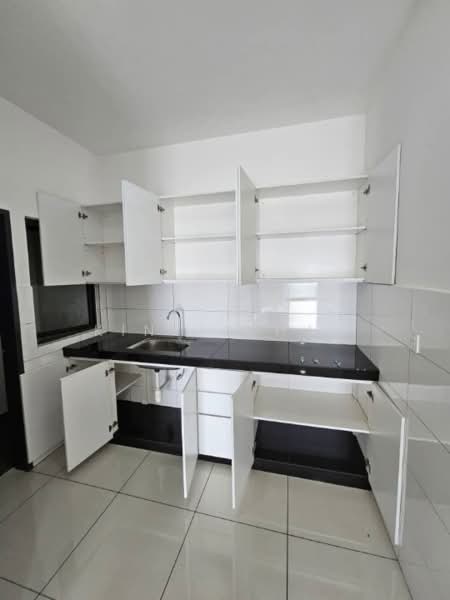Kondominium untuk Disewa di The Holmes 2 - KINKI CHAN - Kitchen - PropertyGuru.com.my