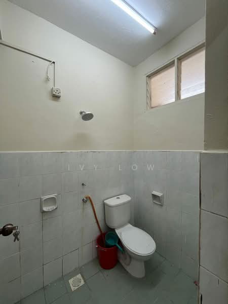Pangsapuri untuk Dijual di Sri Awana Townhouse - Ivy Low - Bathroom - PropertyGuru.com.my