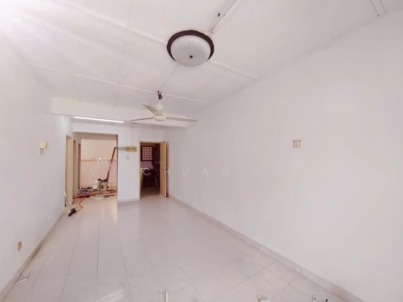 Pangsapuri untuk Dijual di Kota Laksamana Utama - Yu Chuan Yau - Living Room - PropertyGuru.com.my