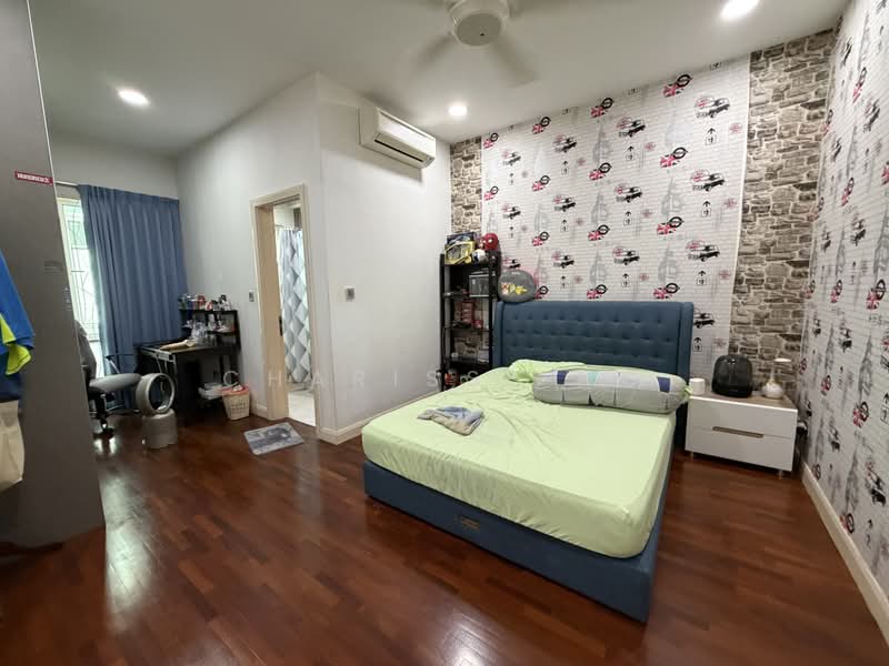 Rumah Teres 3-Tingkat untuk Dijual di Taman Taming Indah 2 (Bandar Sungai Long) - Charisse Ng - Bedroom - PropertyGuru.com.my