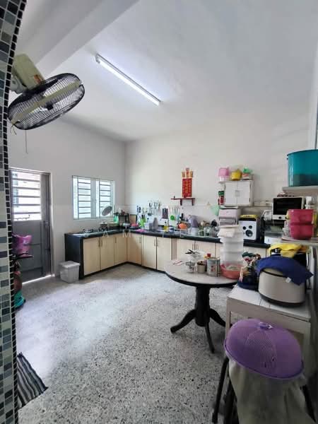 Rumah Teres 2-Tingkat untuk Dijual di Gelugor (Penang) - Sam Yeoh - Kitchen - PropertyGuru.com.my