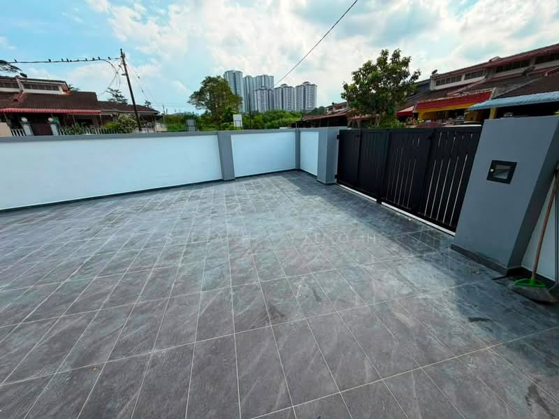 Rumah Teres 1-Tingkat untuk Dijual di Taman Suria (Johor Bahru) - Sean Yeoh - PropertyGuru.com.my