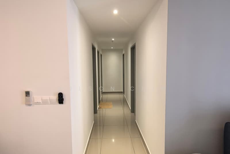 Kediaman Servis untuk Disewa di M Luna - Wilson Chin - Corridor - PropertyGuru.com.my