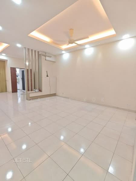 Rumah Teres 2-Tingkat untuk Dijual di Setia Indah 9 (Setia Alam) - Daniel Kok - Living Room - PropertyGuru.com.my