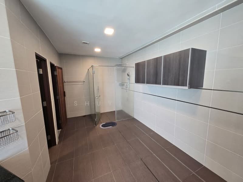 Condominium for Rent at Gurney Beach Resort - Shuyi Lim - Bathroom - PropertyGuru.com.my
