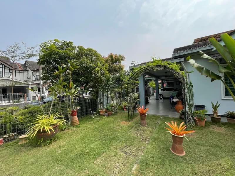 2-storey Terraced House for Sale in Bandar Puncak Alam (Puncak Alam) - Norafian SMH - Exterior - PropertyGuru.com.my