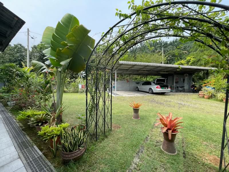2-storey Terraced House for Sale in Bandar Puncak Alam (Puncak Alam) - Norafian SMH - Exterior - PropertyGuru.com.my