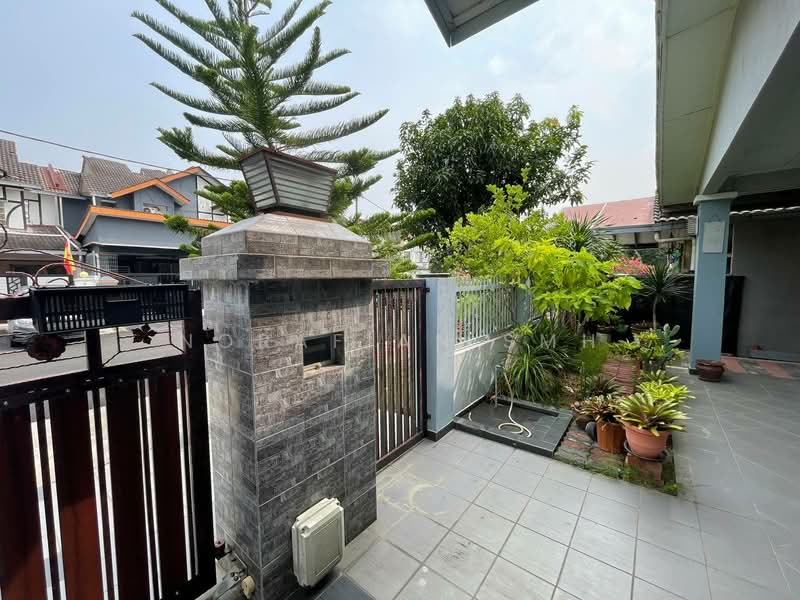 2-storey Terraced House for Sale in Bandar Puncak Alam (Puncak Alam) - Norafian SMH - Exterior - PropertyGuru.com.my