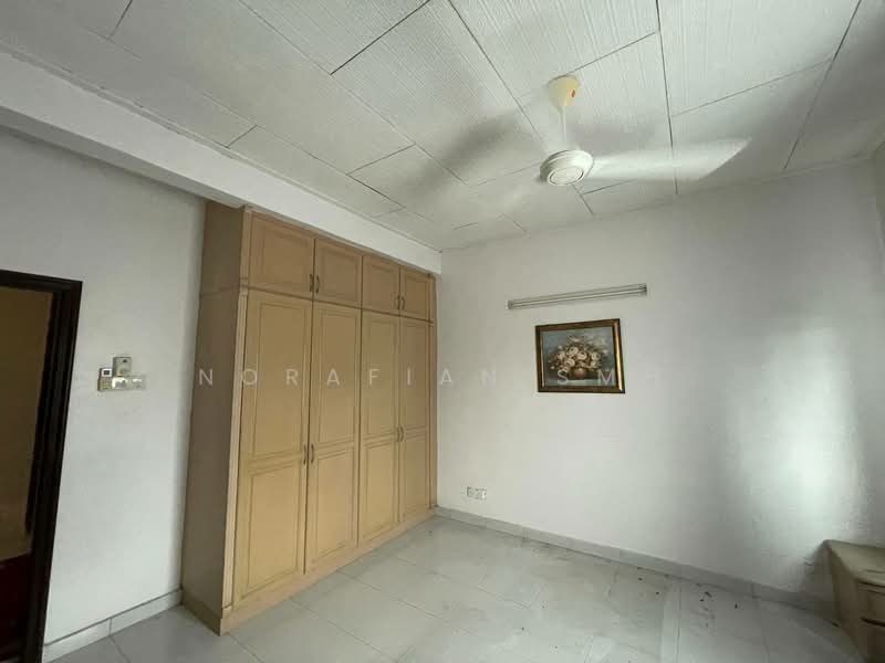 2-storey Terraced House for Sale in Bandar Puncak Alam (Puncak Alam) - Norafian SMH - PropertyGuru.com.my