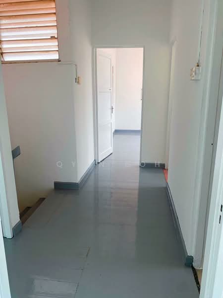 Rumah Teres untuk Disewa di Island Glades (Jelutong) - Qyan Goh - Corridor - PropertyGuru.com.my