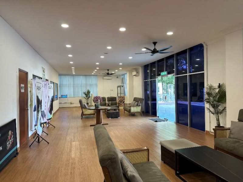 Gudang untuk Disewa di Taman Perindustrian Subang (Subang Jaya) - Ken Lai - Lobby - PropertyGuru.com.my
