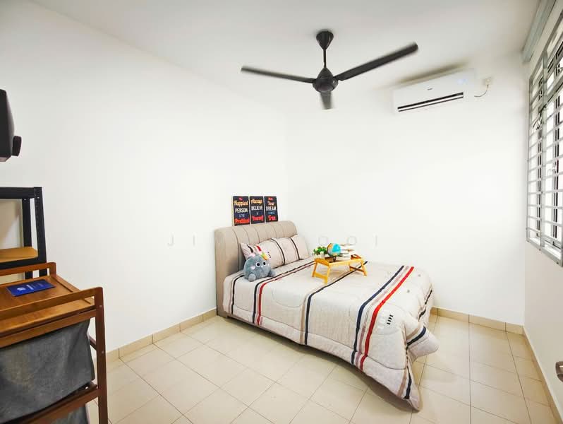 Pangsapuri untuk Disewa di Denai Nusantara Apartment - Jimmy Ooi - Bedroom - PropertyGuru.com.my