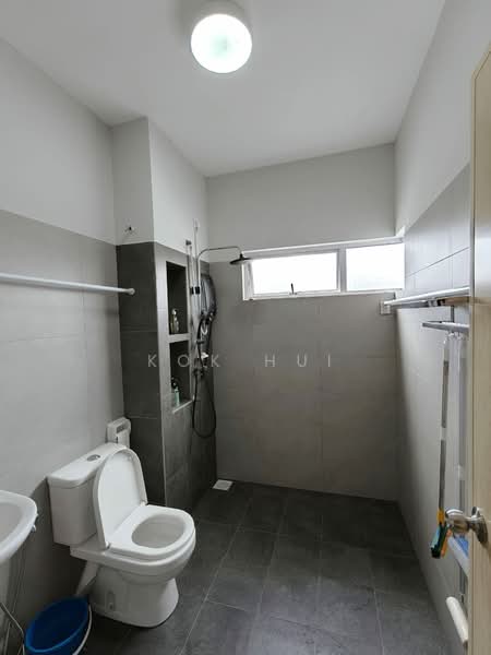 Rumah Teres 2-Tingkat untuk Dijual di Taman Impian Emas (Skudai) - Kok Hui - Bathroom - PropertyGuru.com.my