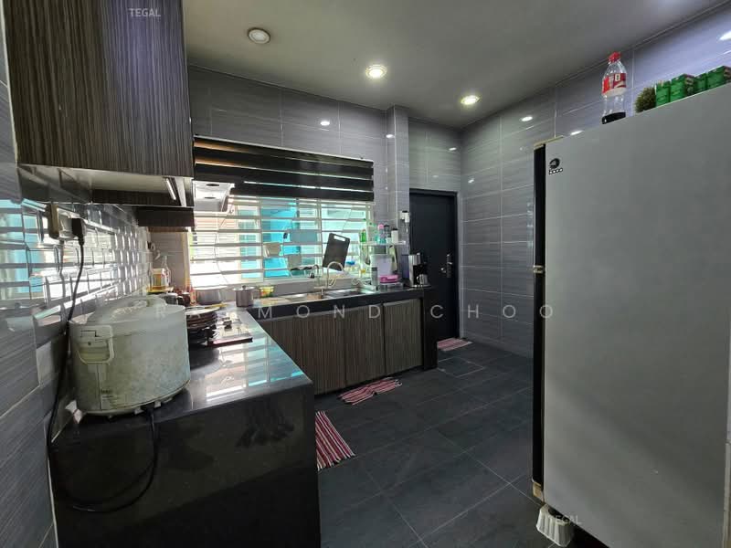 Rumah Teres untuk Dijual di Bandar Putera 2 (Klang) - Raymond Choo - Kitchen - PropertyGuru.com.my