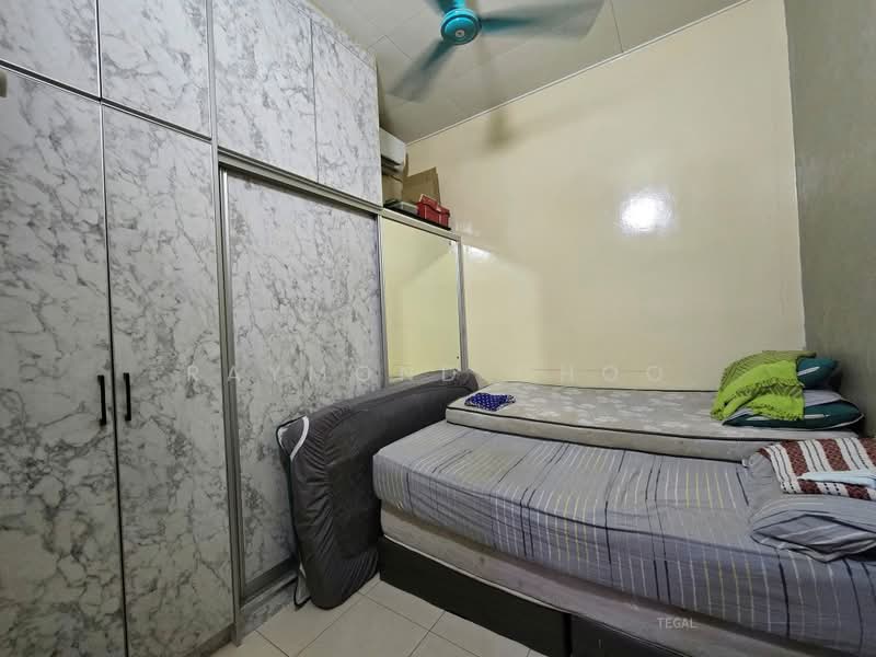 Rumah Teres untuk Dijual di Bandar Putera 2 (Klang) - Raymond Choo - Bedroom - PropertyGuru.com.my