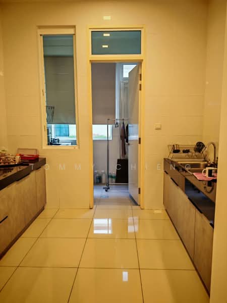 Rumah Teres 2-Tingkat untuk Dijual di Eco Majestic (Semenyih) - TOMMY CHIENG - Kitchen - PropertyGuru.com.my