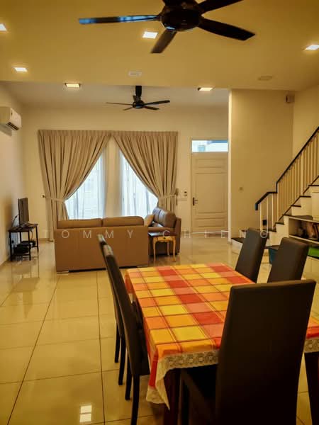 Rumah Teres 2-Tingkat untuk Dijual di Eco Majestic (Semenyih) - TOMMY CHIENG - Living Room - PropertyGuru.com.my