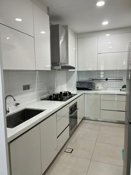 Kondominium untuk Disewa di The Brezza - Jeanie Lim - Kitchen - PropertyGuru.com.my