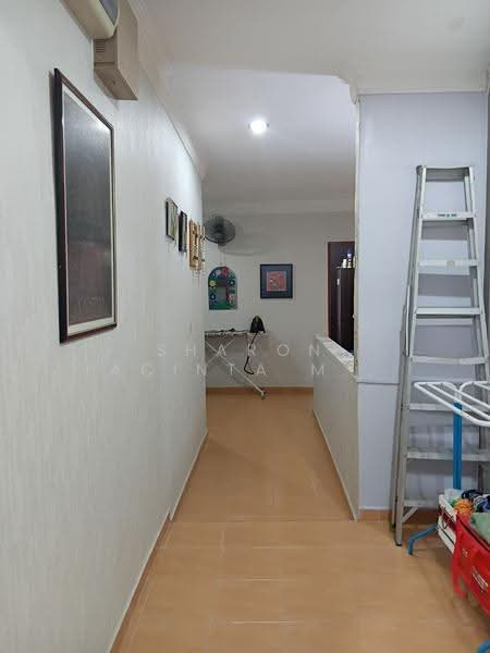 2-storey Terraced House for Sale in Taman Rasah Jaya (Rasah) - Sharon Jacinta Mary Pinto - Corridor - PropertyGuru.com.my