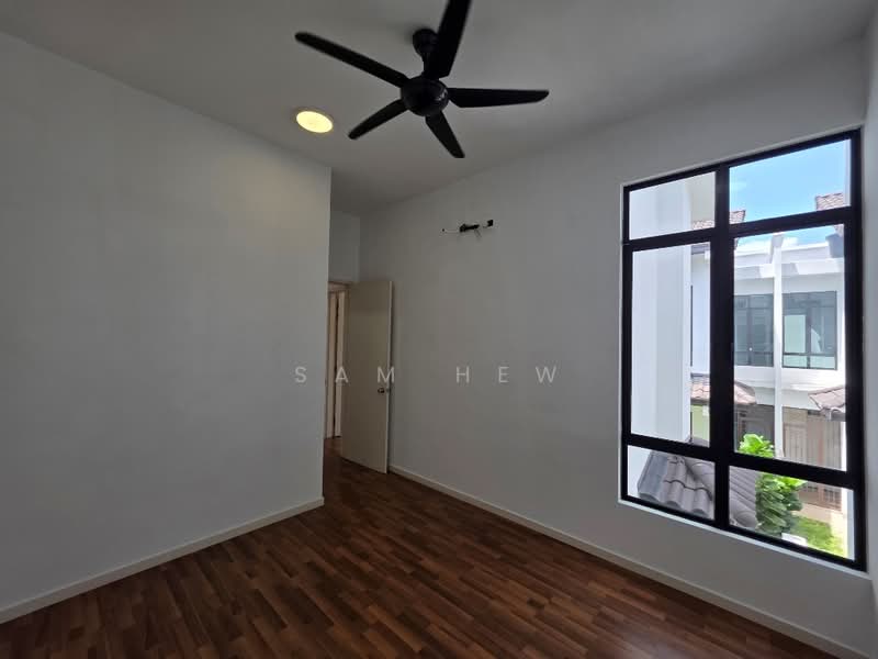 Cluster House for Rent in Eco Majestic (Semenyih) - Sam Hew - Bedroom - PropertyGuru.com.my