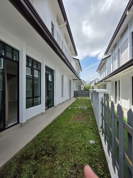 Cluster House for Rent in Eco Majestic (Semenyih) - Sam Hew - Exterior - PropertyGuru.com.my