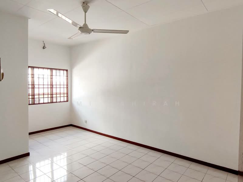 2-storey Terraced House for Sale in Taman Kajang Perdana (Kajang) - Aimi Mahirah - PropertyGuru.com.my