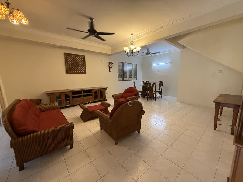 2-storey Terraced House for Rent in Bandar Baru Tambun (Tambun) - Kelvin Chong - Living Room - PropertyGuru.com.my