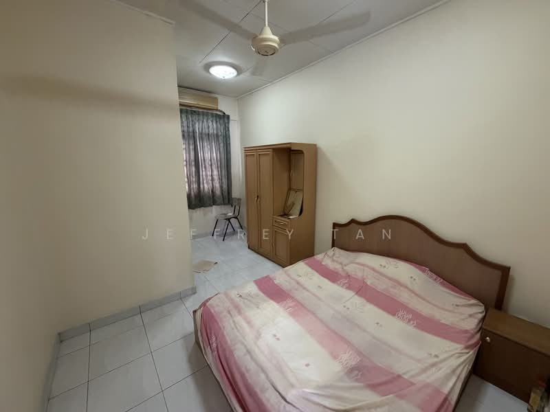 2-storey Terraced House for Rent in Sungai Ara (Penang) - Jeffrey Tan - Bedroom - PropertyGuru.com.my