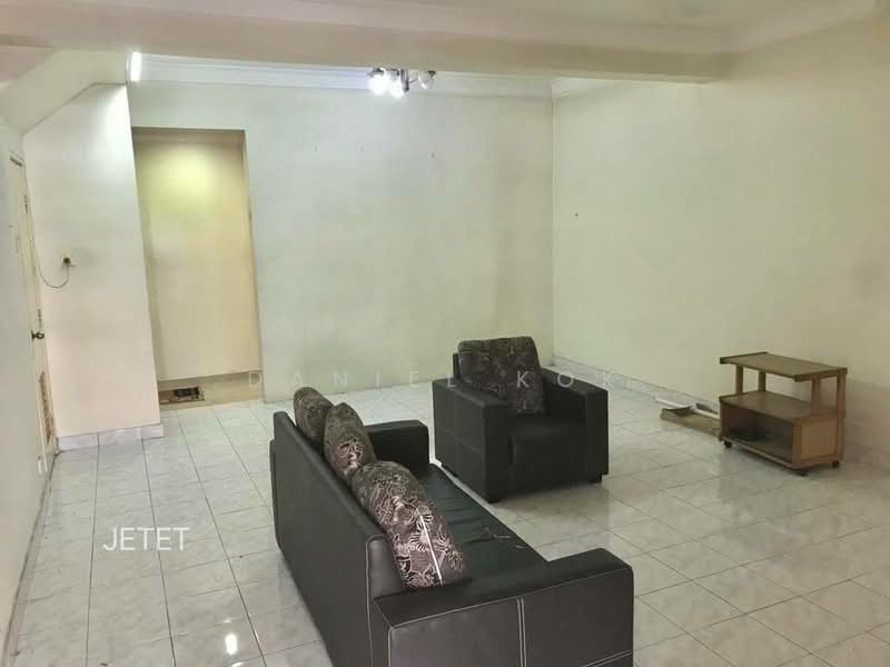 2-storey Terraced House for Sale in Bandar Botanic (Klang) - Daniel Kok - Living Room - PropertyGuru.com.my
