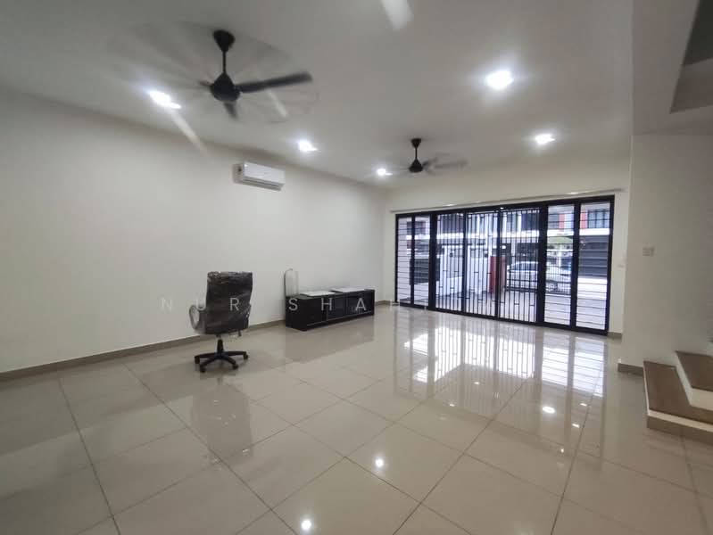 Rumah Teres 2-Tingkat untuk Disewa di Elmina (Shah Alam) - Nur Shahidah - PropertyGuru.com.my