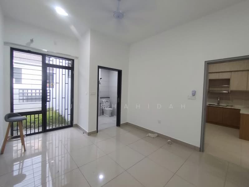 Rumah Teres 2-Tingkat untuk Disewa di Elmina (Shah Alam) - Nur Shahidah - PropertyGuru.com.my