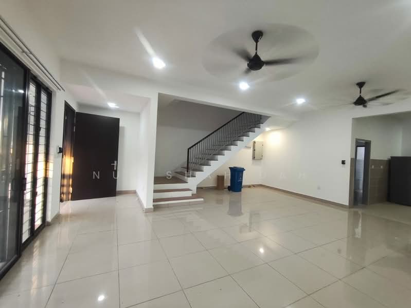 Rumah Teres 2-Tingkat untuk Disewa di Elmina (Shah Alam) - Nur Shahidah - PropertyGuru.com.my