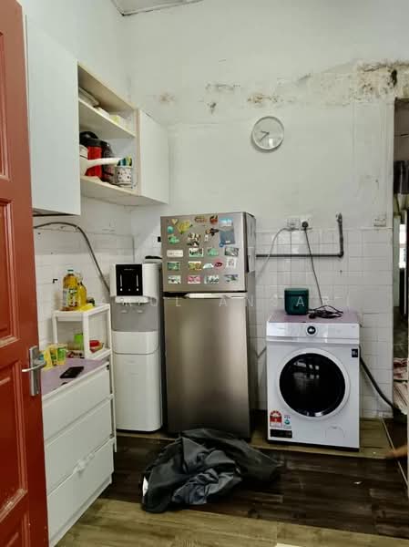 Rumah Teres 1-Tingkat untuk Dijual di Taman Bukti (Ampangan) - Sharul Ansari - Kitchen - PropertyGuru.com.my