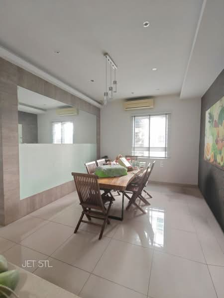 Cluster House for Sale in Setia Alam (Selangor) - Alwin Lee - Dining Room - PropertyGuru.com.my