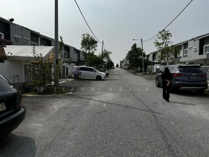 Rumah Teres 2-Tingkat untuk Dijual di Kuala Selangor (Selangor) - Ziana Najib - Exterior - PropertyGuru.com.my