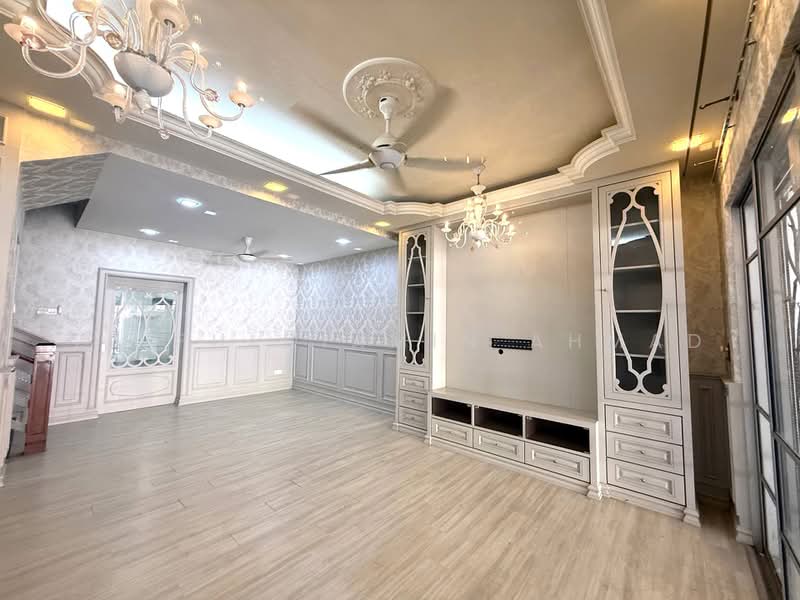 2-storey Terraced House for Sale in Bandar Baru Bangi (Selangor) - zaifuldiamin ahmad - Living Room - PropertyGuru.com.my