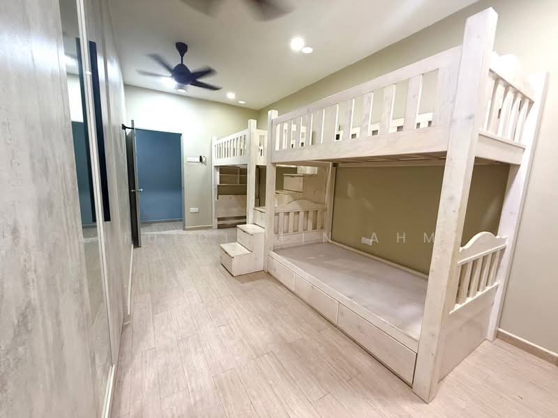 2-storey Terraced House for Sale in Bandar Baru Bangi (Selangor) - zaifuldiamin ahmad - Bedroom - PropertyGuru.com.my