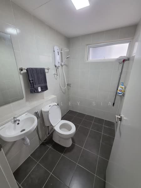 Apartment for Rent at Nadayu 801 - Stanley Sia - Bathroom - PropertyGuru.com.my