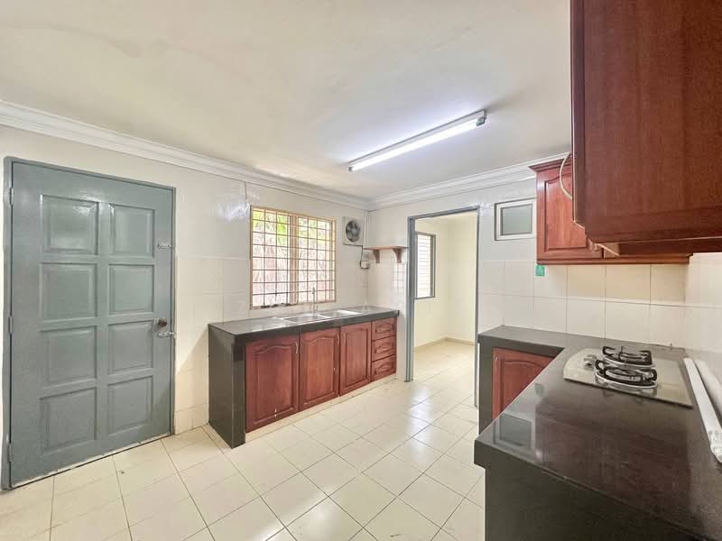 Rumah Teres 1-Tingkat untuk Dijual di Taman Desa Bakti (Selayang) - Zul Arif - Kitchen - PropertyGuru.com.my