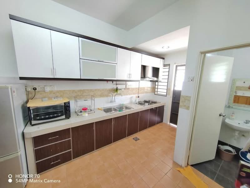 Rumah Teres 2-Tingkat untuk Dijual di Setia Alam (Selangor) - Alwin Lee - Kitchen - PropertyGuru.com.my