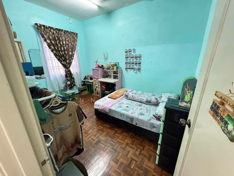 Terraced House for Sale in Bandar Seri Alam (Masai) - Kenneth Tan - Bedroom - PropertyGuru.com.my