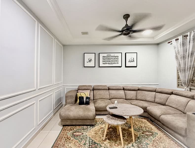 Rumah Teres 2-Tingkat untuk Dijual di Bandar Baru Senawang (Senawang) - Sharul Ansari - Living Room - PropertyGuru.com.my